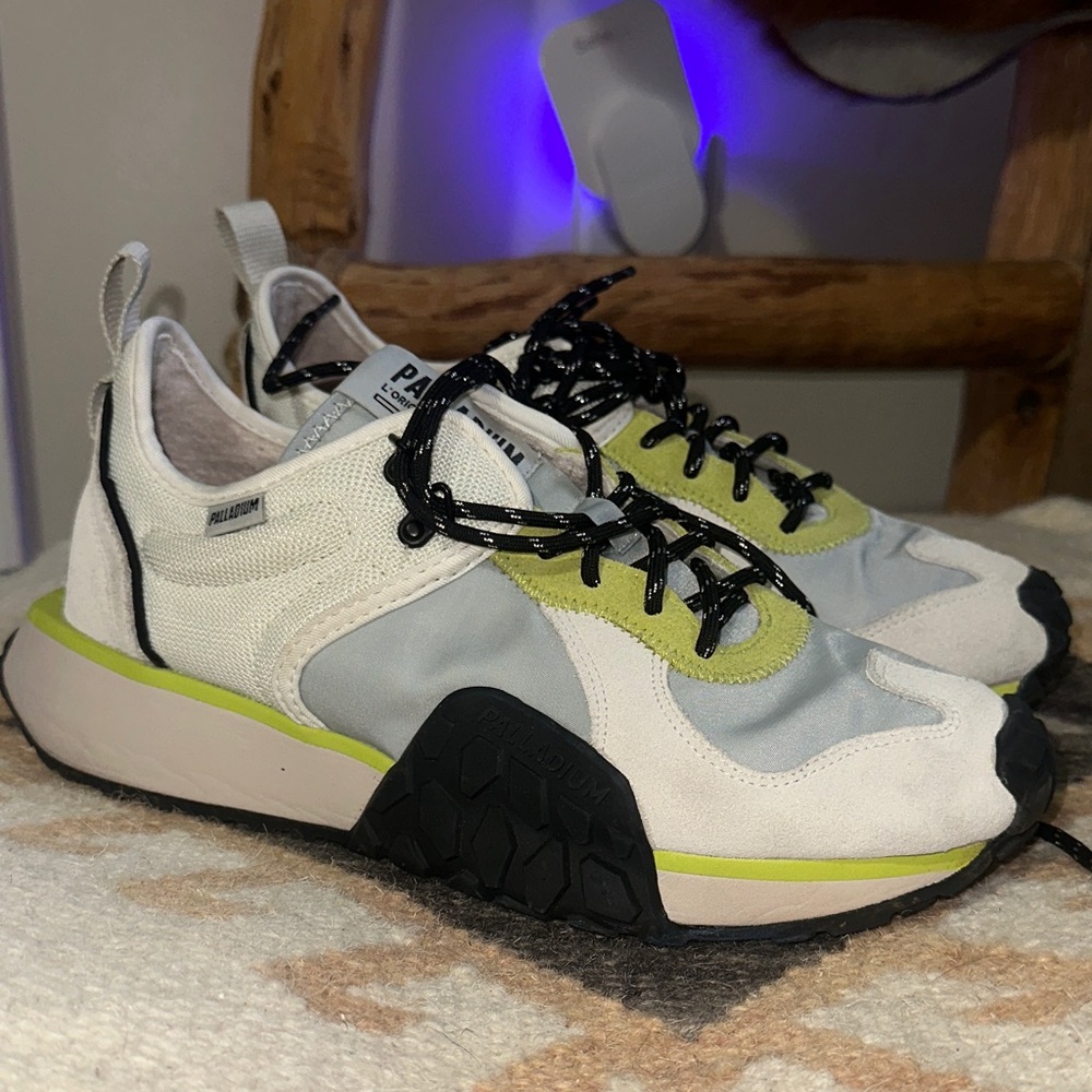 Palladium Troop Cream White Black Low Top Runners Sneakers